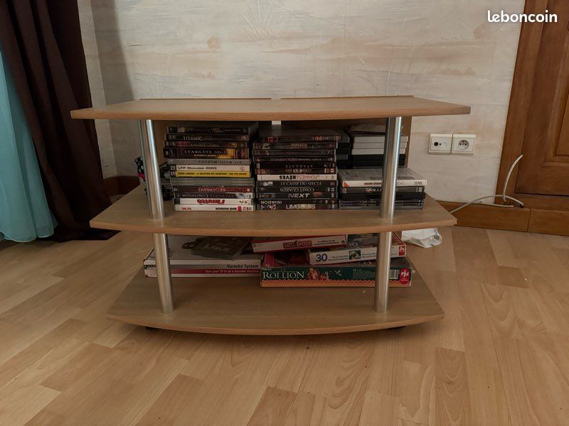 Meuble bas sur roulette (image 1)