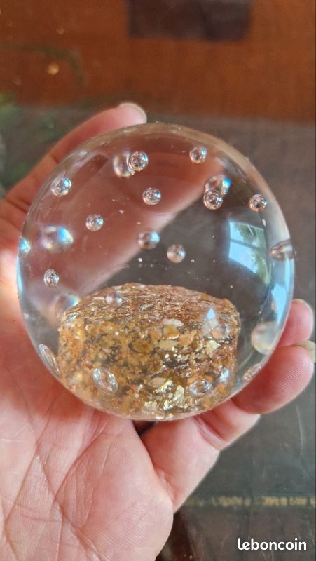 Boule en cristal bulles dorées (image 3)