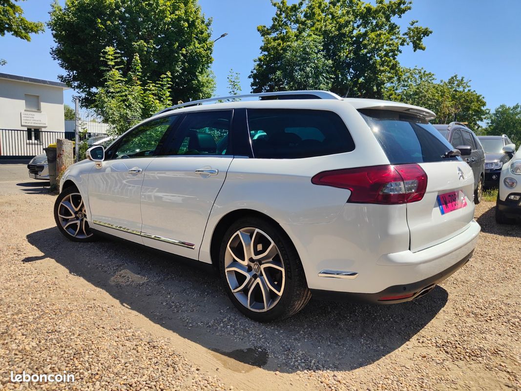 Citroën C5 Tourer 2.2 Hdi 200 ch Exclusive BVA * GARANTIE * REVISEE (image 2)