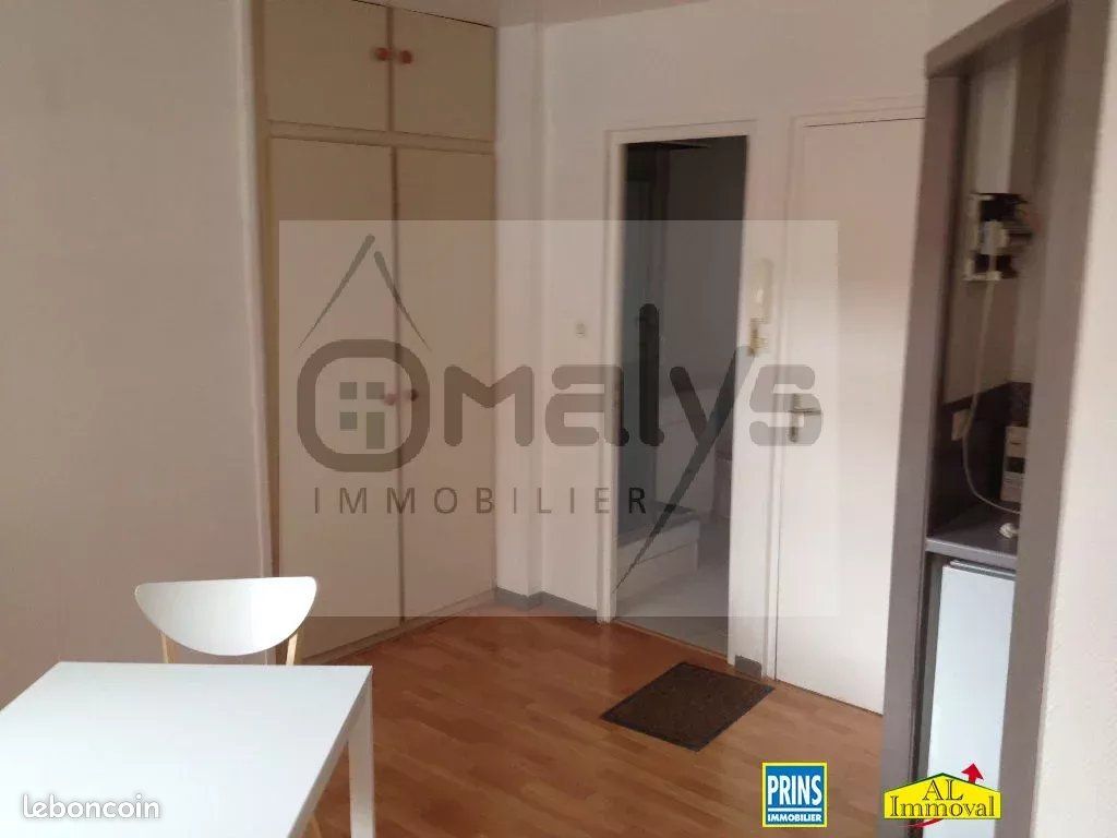 Appartement 1 pièce 16 m² · à Saint-Omer · 16 m² · 350 €