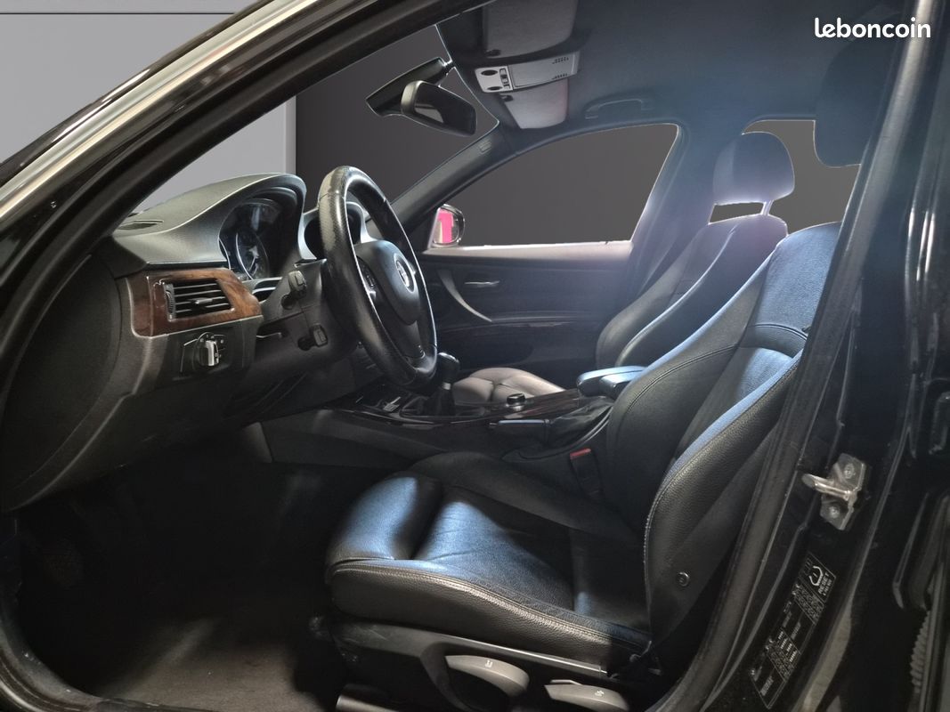 BMW SERIE (E91) TOURING 335XI PACK M 306Ch Garantie 12 mois (image 9)