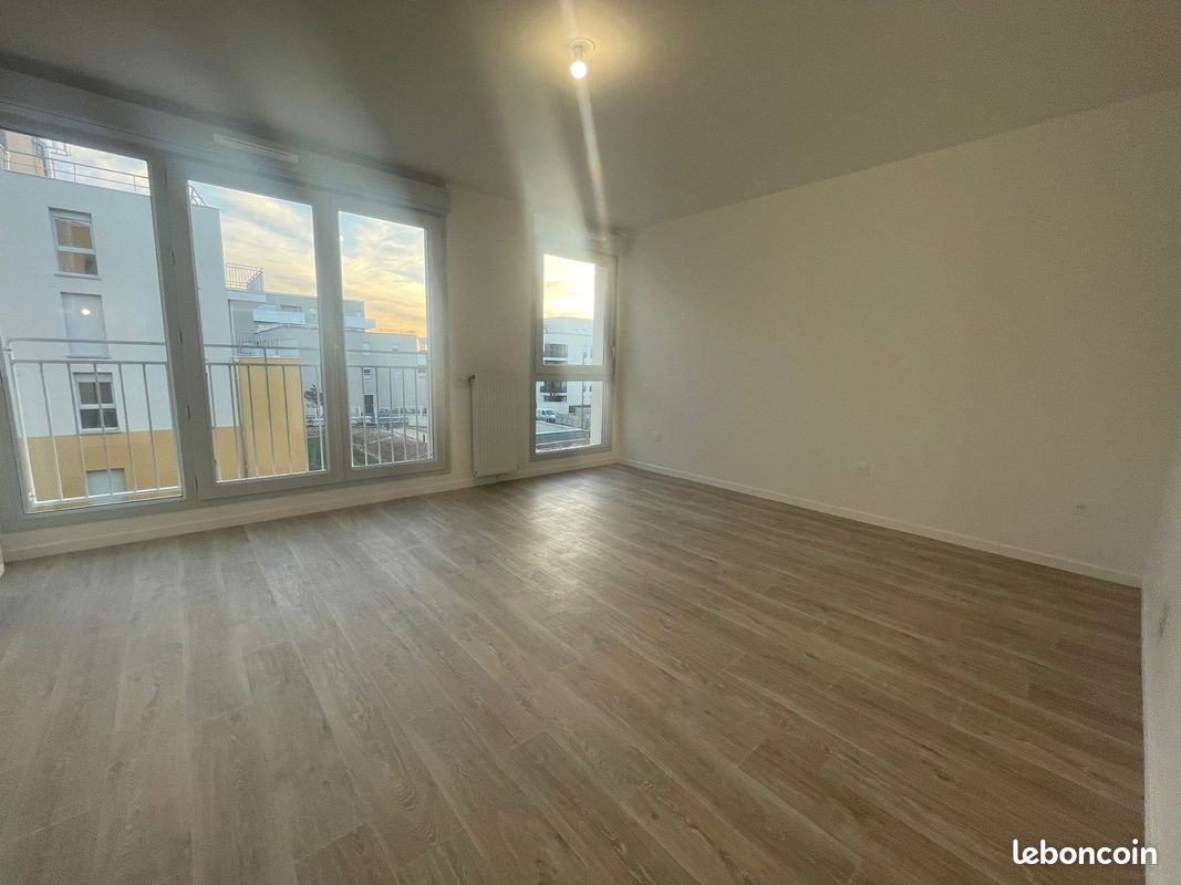 Appartement 1 pièce 28 m² · à Meaux · 28 m² · 524 €