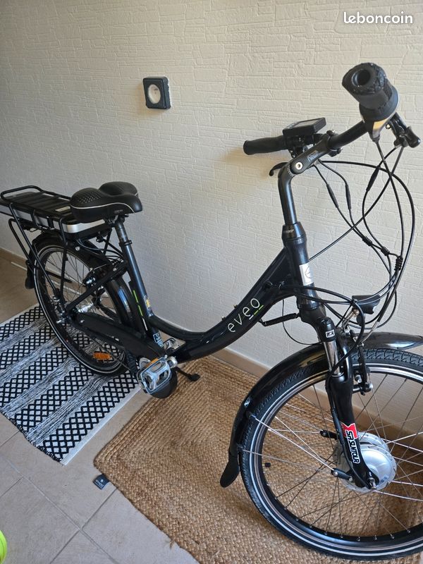 Assistance électrique Velo Eveo VTT électrique EVEO 750 Noir Rouge