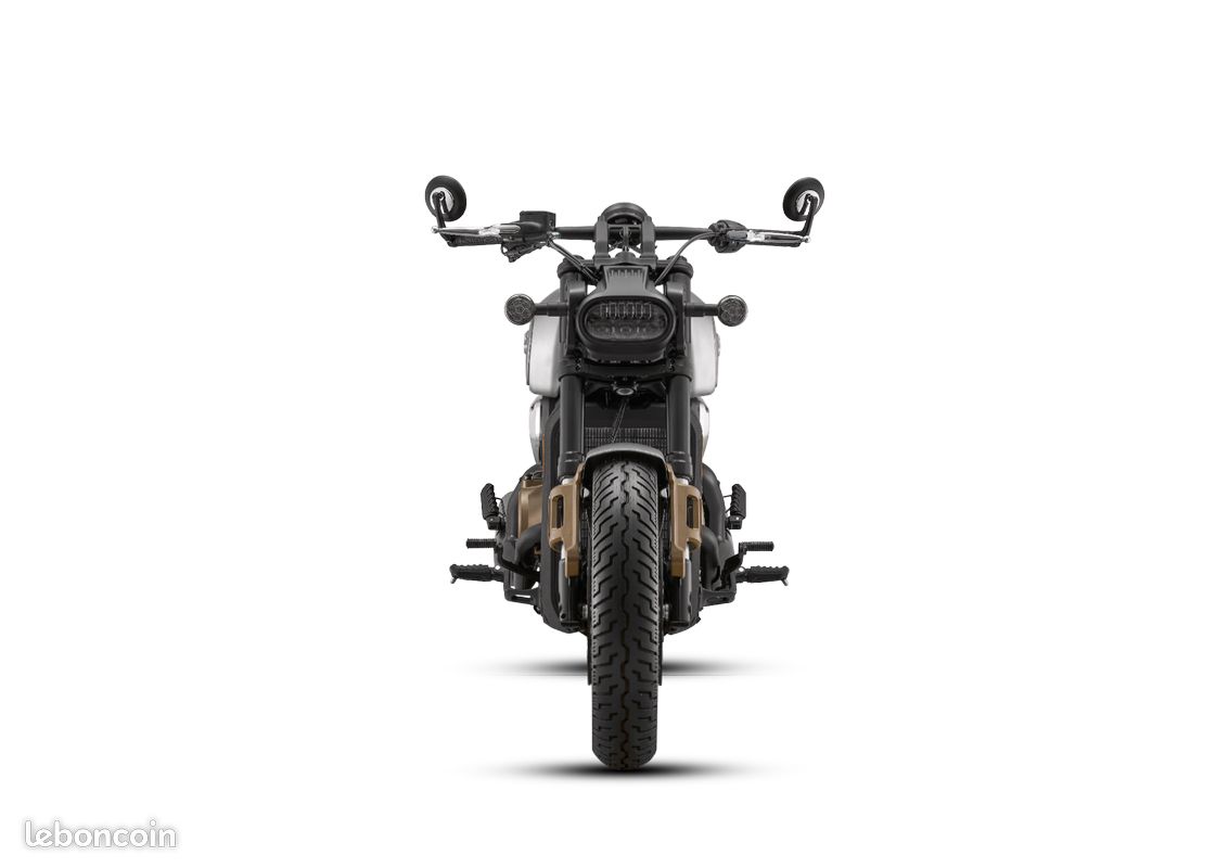 Moto CUSTOM QJMOTOR SRV 600 V4 A/ A2 (image 3)