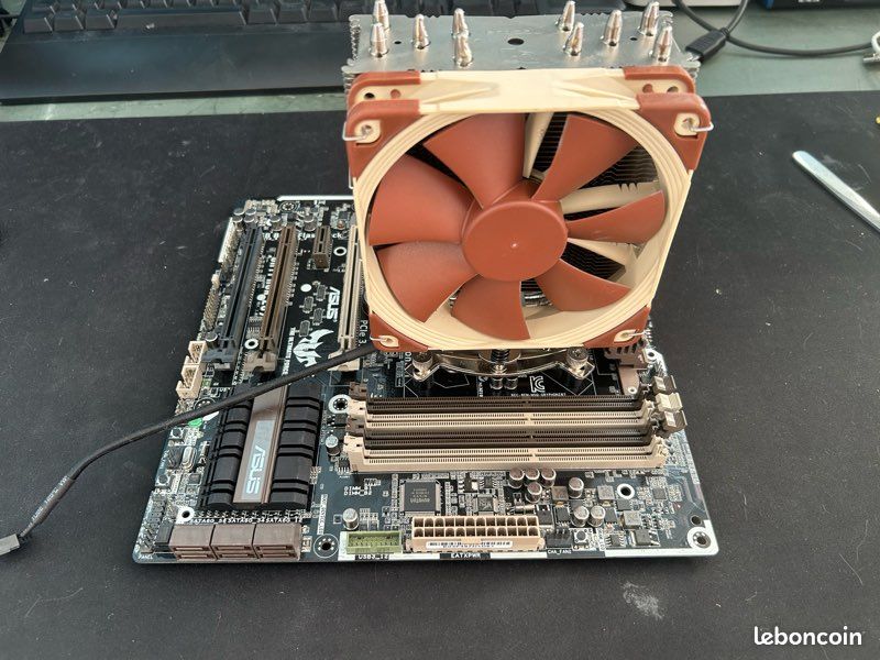Carte mère ASUS gryphon z87 et CPU intel I7 4770K (image 1)
