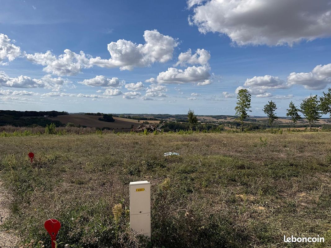Terrain 827 m² · à Hautesvignes · 827 m² · 23 000 €