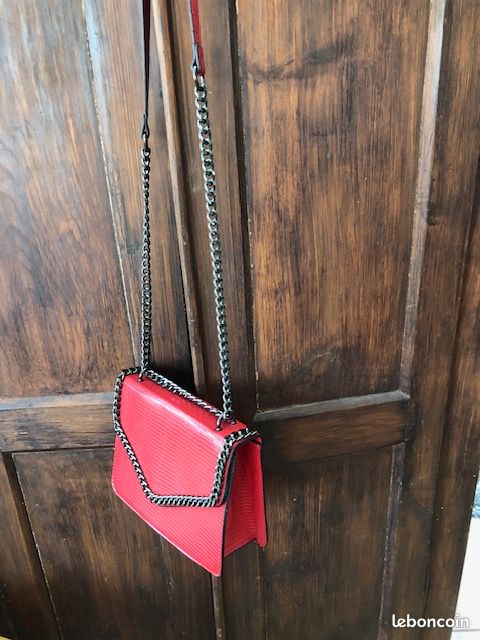 Très joli sac rouge neuf (image 2)