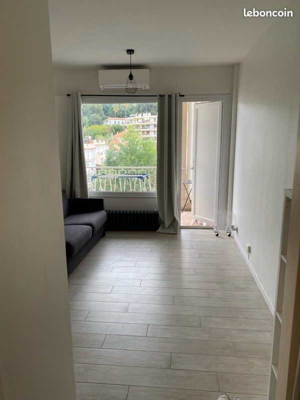 Appartement 1 pièce 18 m² · à Cannes · 18 m² · 760 €/mois