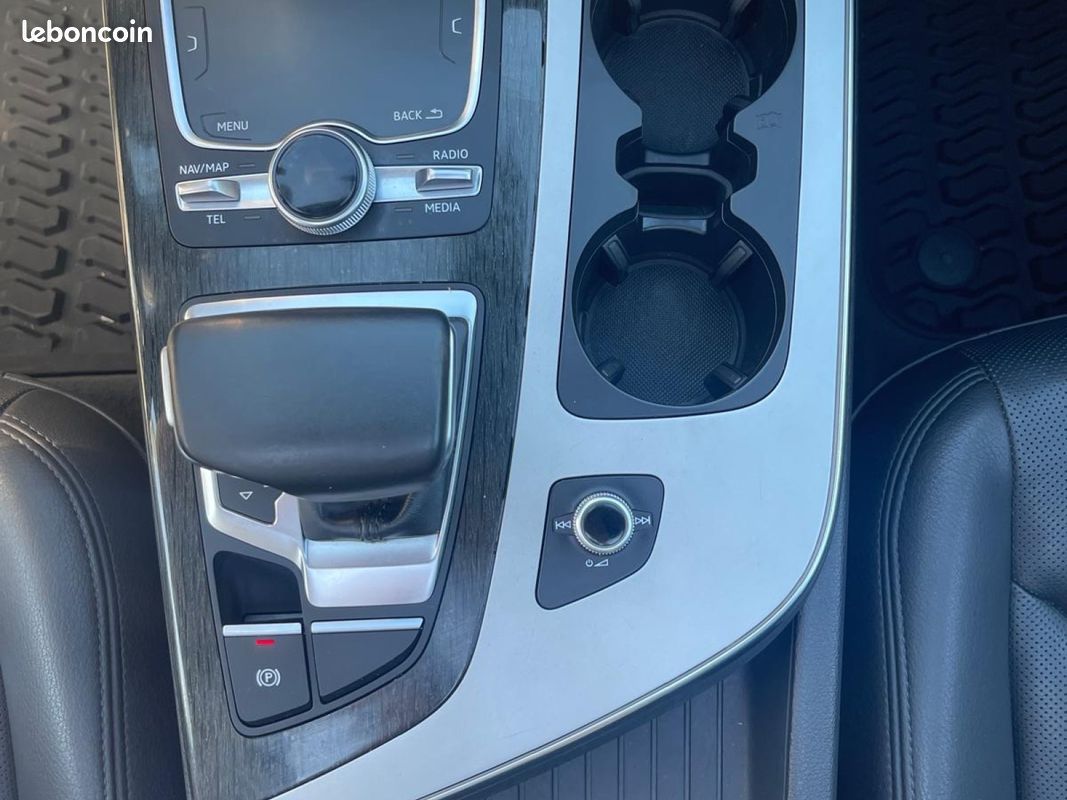AUDI Q7 V6 TFSI 333 ch QUATTRO 7 PLACES S-LINE - VÉHICULE CONTROLÉ/GARANTI (image 21)