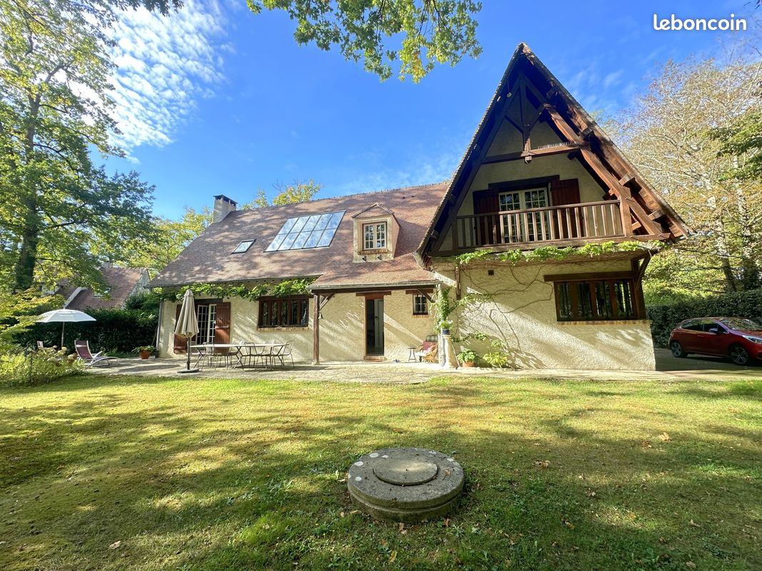 Maison 6 pièces 218 m² · à Milly-la-Forêt · 218 m² · 639 800 €