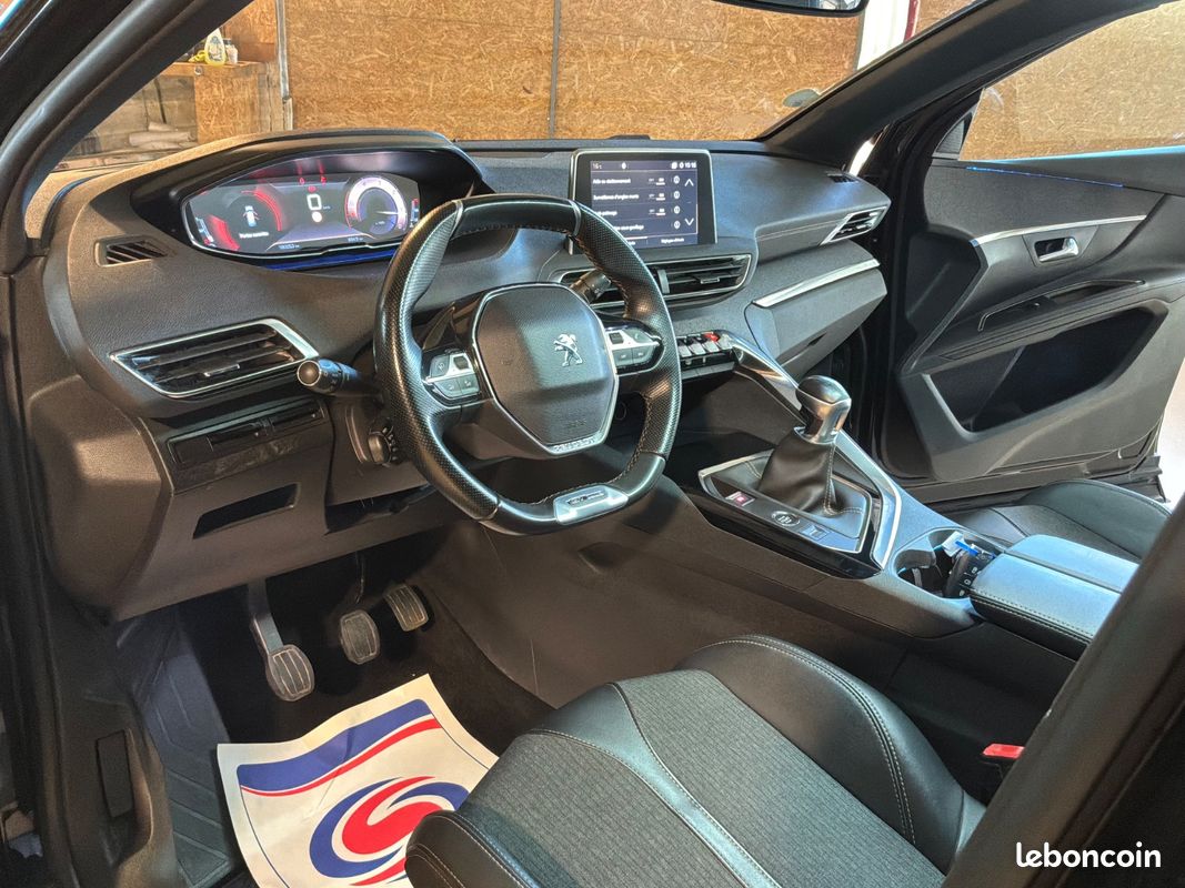 PEUGEOT 5008 BlueHDi 130 CV SS BVM6 GT Line (image 19)
