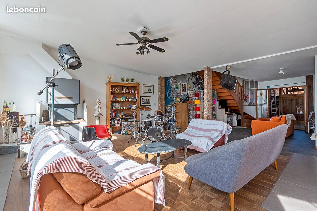 Maison 7 pièces 216 m² · à Wattrelos · 216 m² · 349 800 €