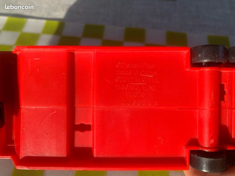 Camion +16 mini voitures Disney (image 10)
