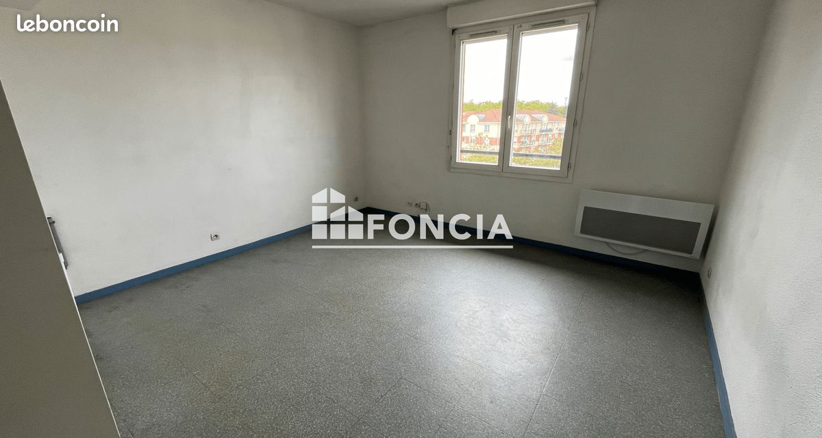 Appartement 1 pièce 21 m² · à Élancourt · 21 m² · 550 €/mois