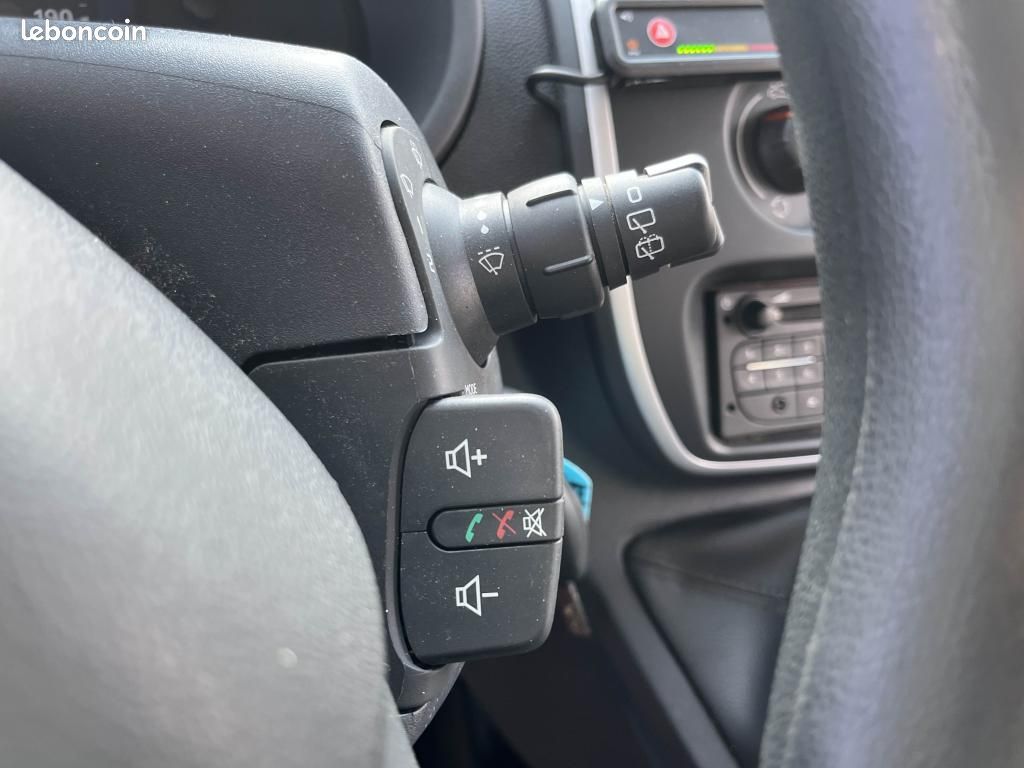 RENAULT KANGOO MAXI 1.5 DCi 95ch BVM6 vitré (image 19)