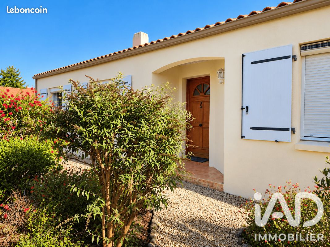 Maison 4 pièces 100 m² · à Vairé · 100 m² · 279 000 €