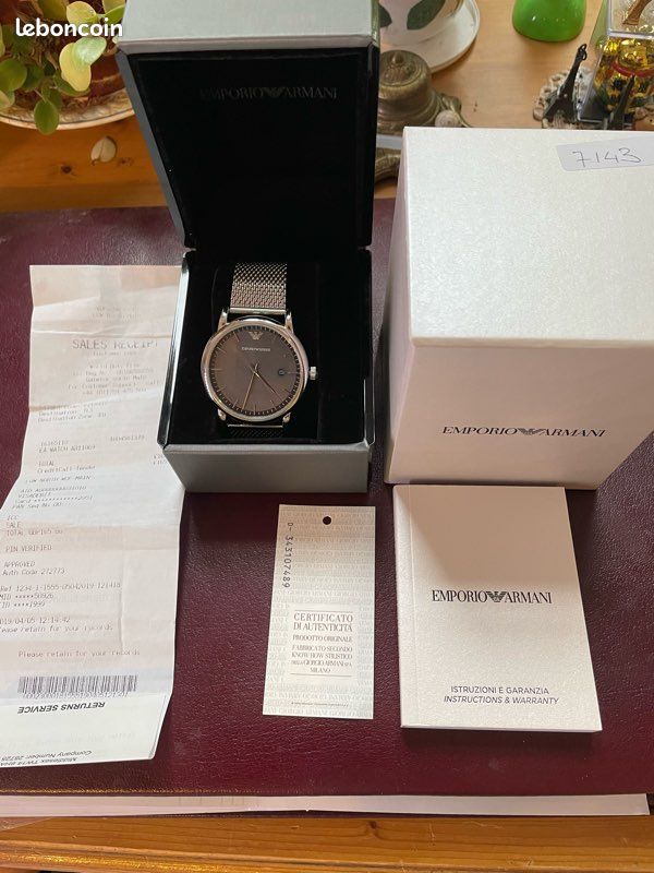 Montre Emporio Armani jamais portée (image 1)
