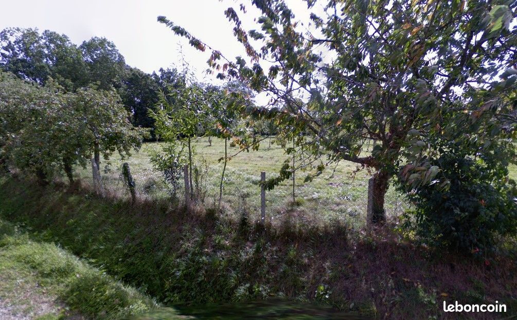 Terrain 330 m² · à L'Hermitage · 330 m² · 97 000 €