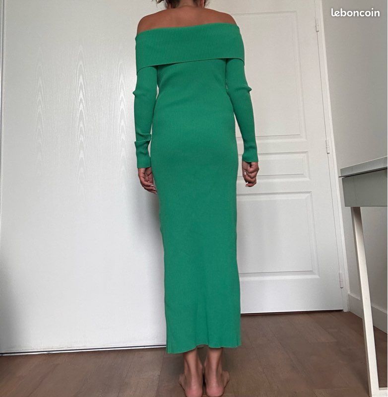 Robe longue en maille côtelée verte Mango – Col bateau – Fente – T.M (image 3)
