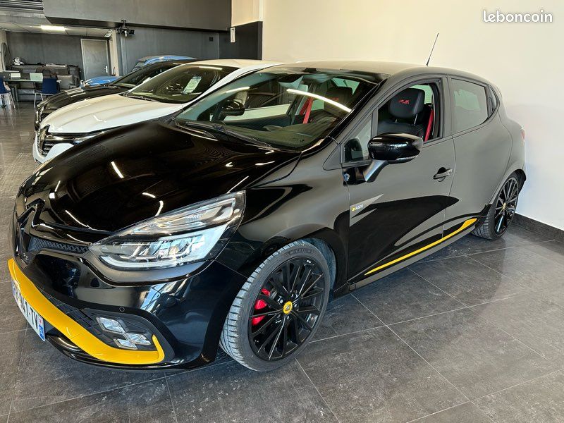 Renault Clio IV RS 18 (image 1)