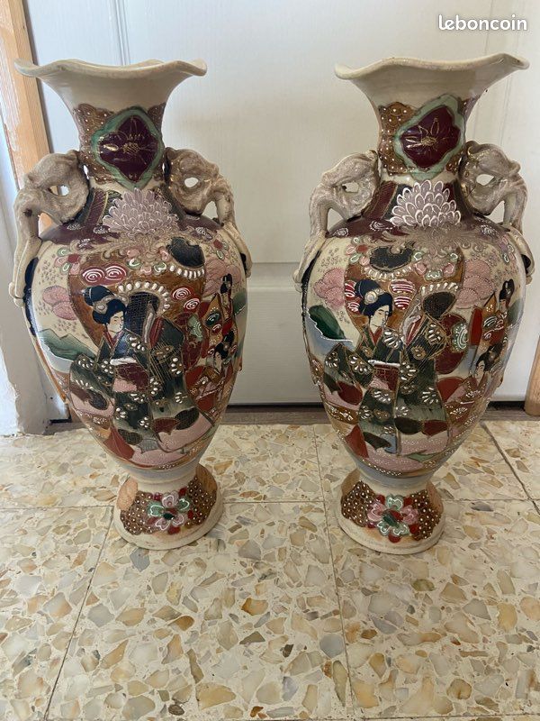 Lot de deux vases (image 1)
