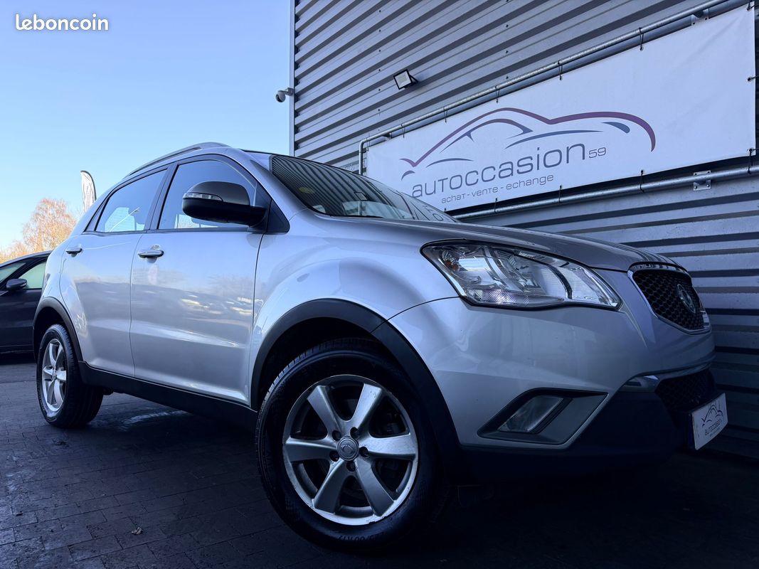 Ssanggyong Korando 2.0 / 4X4 / 150ch / Premier propriétaire / Siege chauffant / Vitre electrique / Bluetooth ... (image 1)