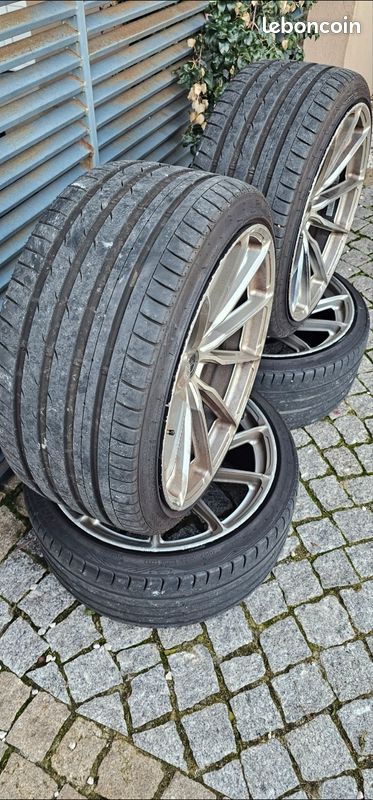 4 jantes sport avec pneus 285/30/20
Pour Audi .Mercedes .Bmw 
Entraxe 5x112 (image 2)