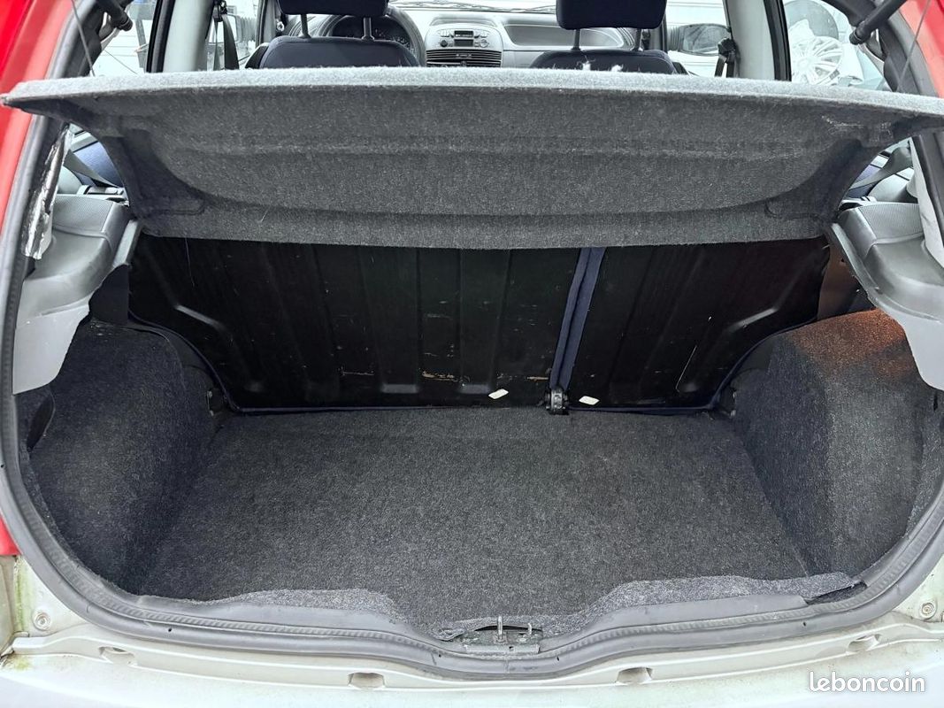 Fiat Punto 1.2 i 60 Clim / kit distribution neuf (image 10)