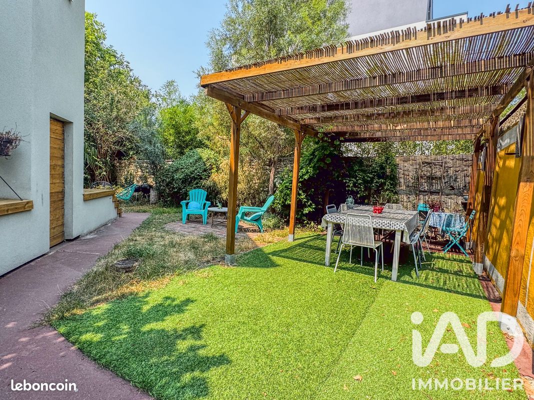 Maison 6 pièces 125 m² · à Saint-Maur-des-Fossés · 125 m² · 800 000 €