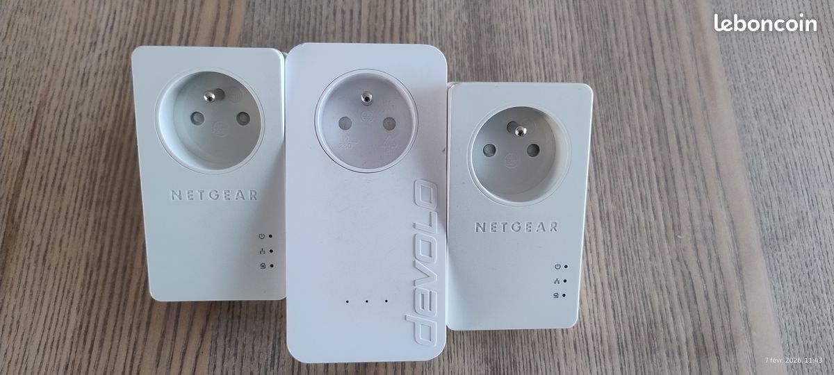 2 adaptateurs CPL Netgear XAVB1401 + 1 Devolo dLAN 650+ (image 1)
