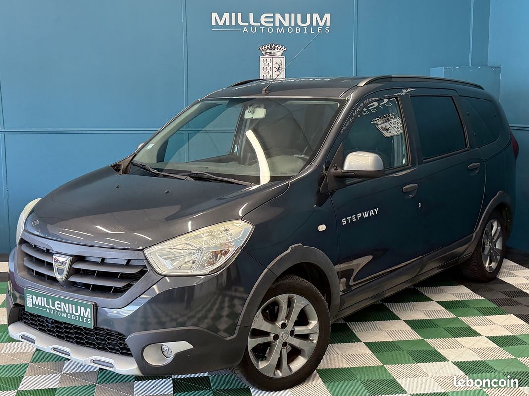 Dacia LODGY 1.2 TCE 115CH STEPWAY EURO6 7 PLACES (image 1)