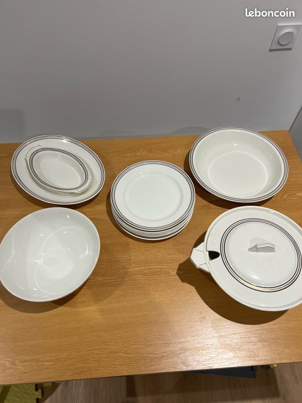 Service de vaisselle ancienne Nimy – style bistrot – lot complet (image 1)