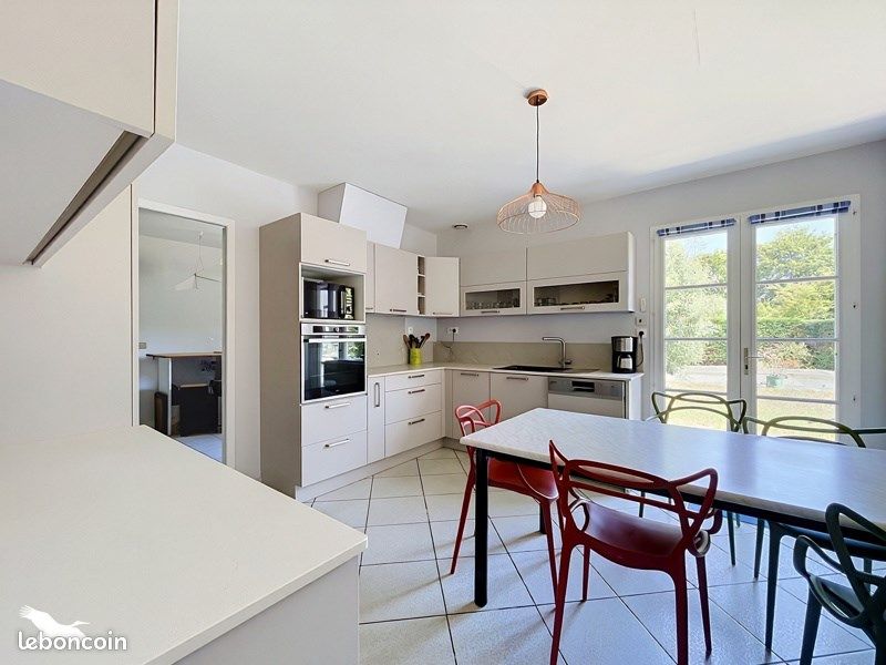 Maison 6 pièces 169 m² · à Pessac · 169 m² · 720 360 €