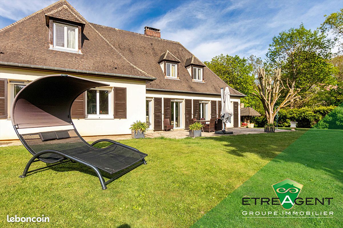Maison 8 pièces 190 m² · à Le Val-Doré · 190 m² · 359 900 €
