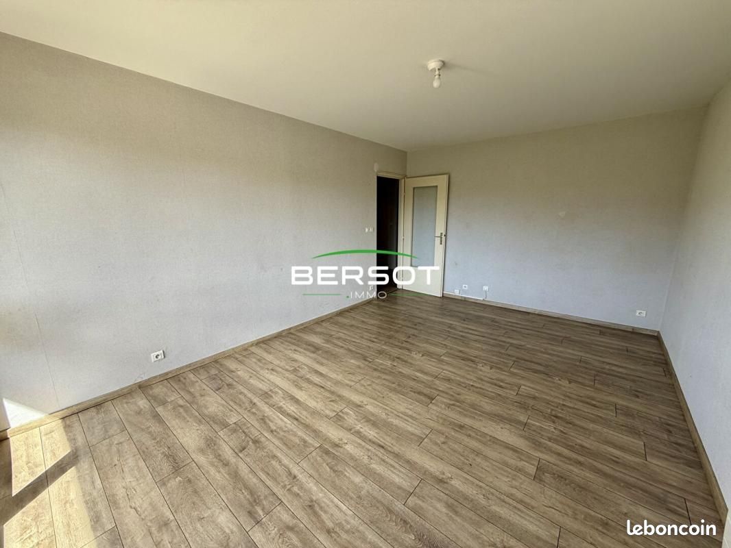 Appartement a louer vesoul - 2 pièce(s) - 52 m2 - Surfyn