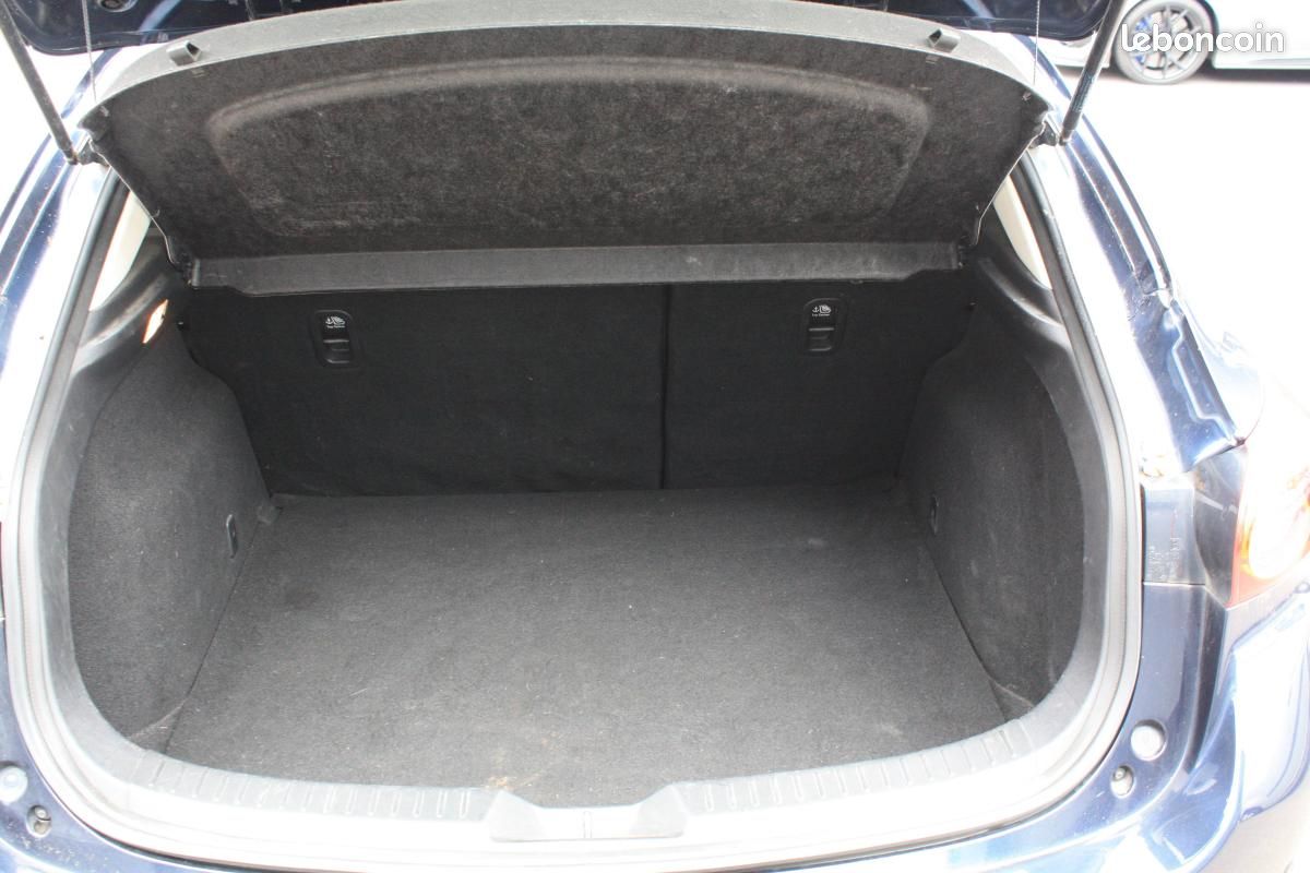 Mazda 3 III 2.2 150 Dynamique 5p (image 28)