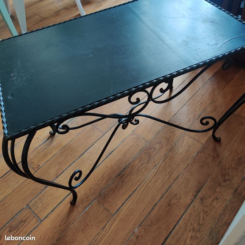 Table basse en rotin et fer forgé