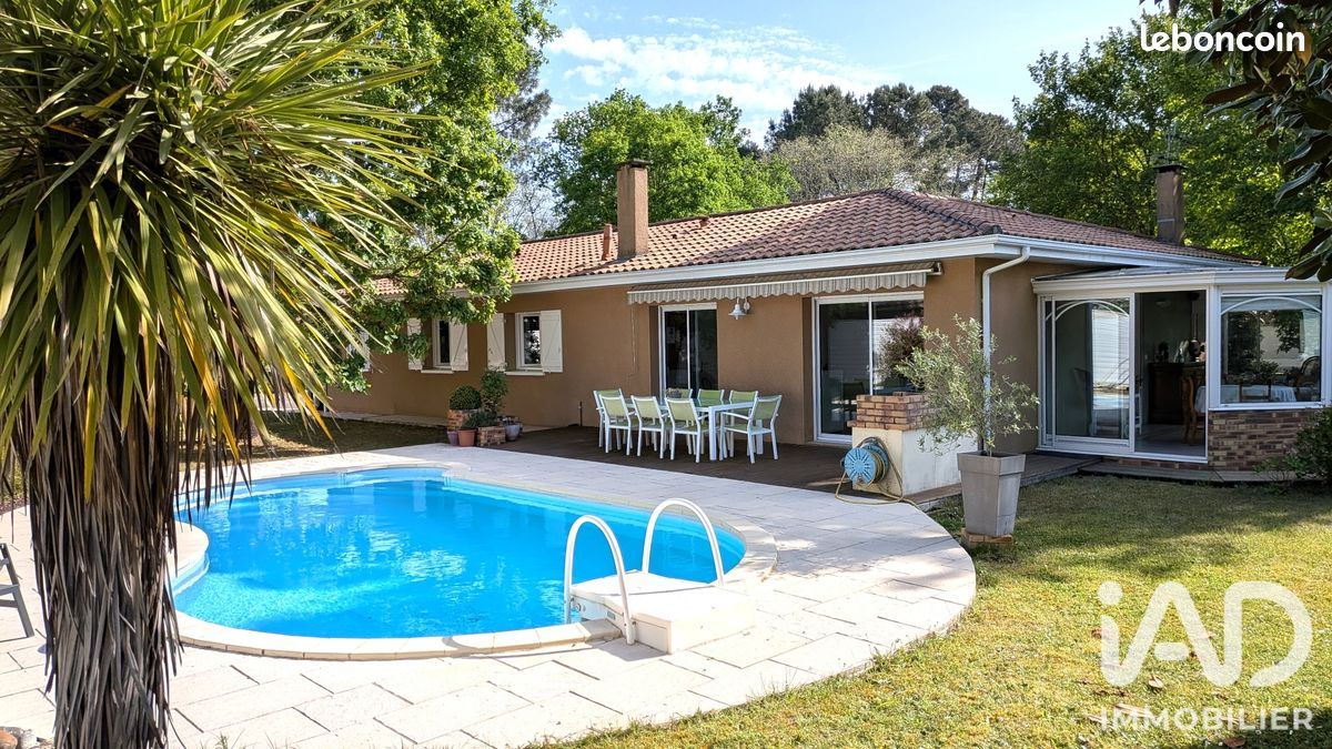 Maison 6 pièces 148 m² · à Saint-Jean-d'Illac · 148 m² · 569 000 €