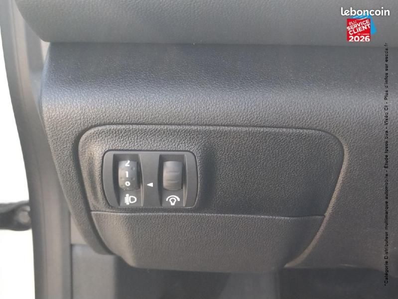 Renault Megane 1.5 Blue dCi 115ch Evolution EDC (image 23)