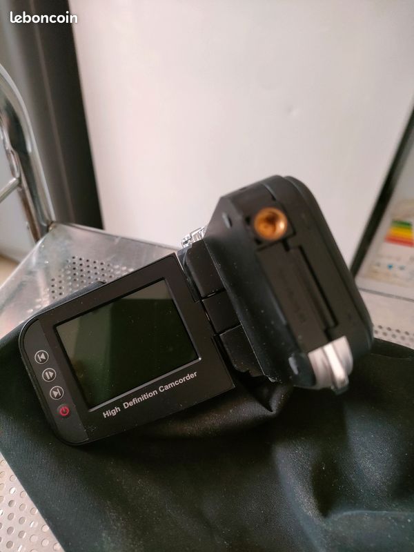 Camera (image 1)
