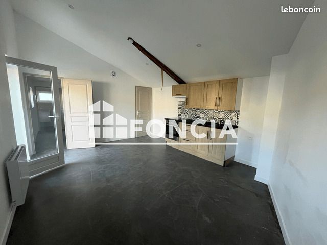 Maison 2 pièces 37 m² · à Coulgens · 37 m² · 480 €/mois