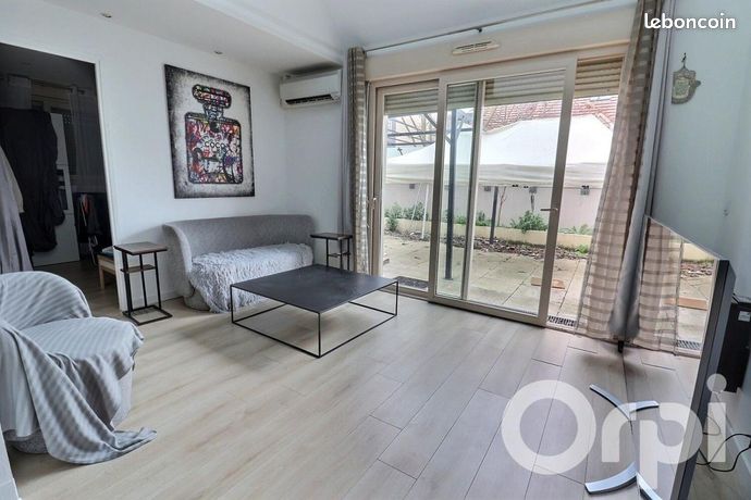 Appartement 6 pièces 104 m²