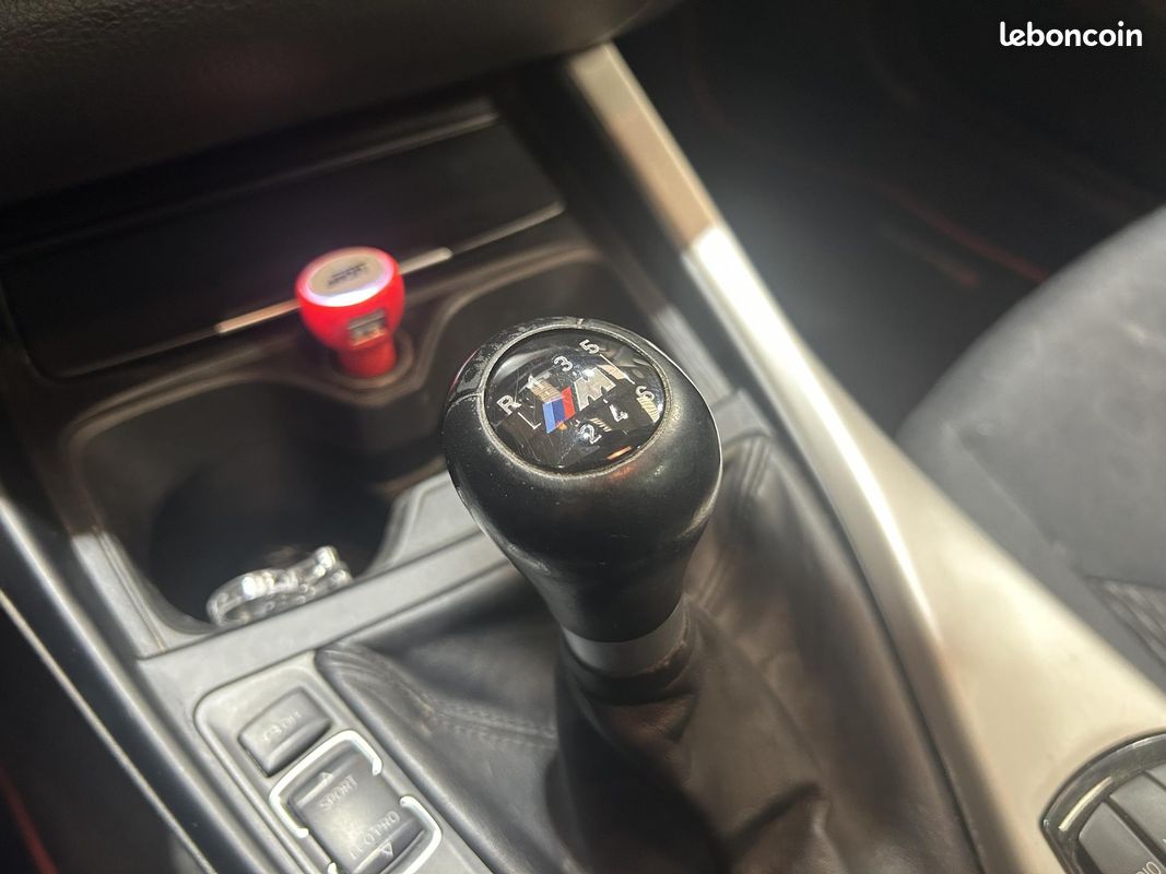 BMW SERIE 1 114d F20 Lounge - Garantie 12 Mois (image 13)