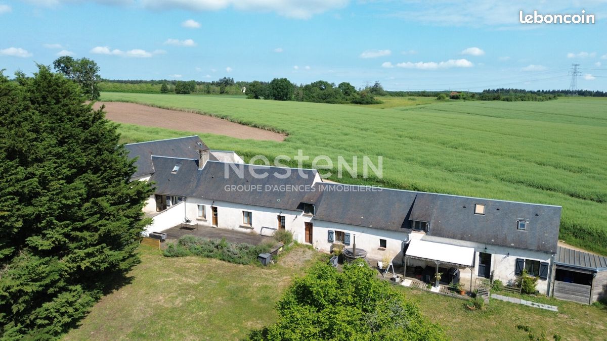 Maison 17 pièces 559 m² · à Beaumont-Pied-de-Boeuf · 559 m² · 310 200 €