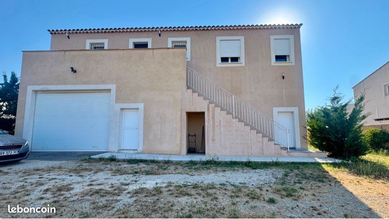Maison 5 pièces 360 m² · à Alleins · 360 m² · 620 000 €