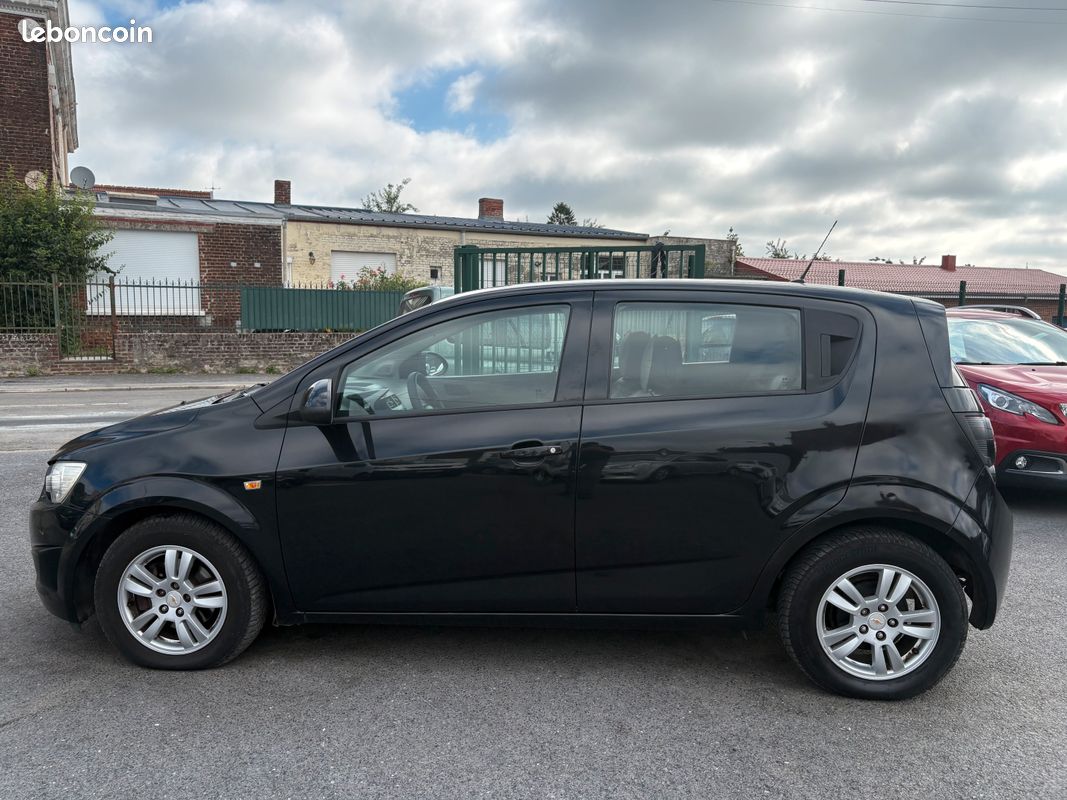 CHEVROLET AVEO 1.3 VCDI 75cv 3990 euros (image 3)