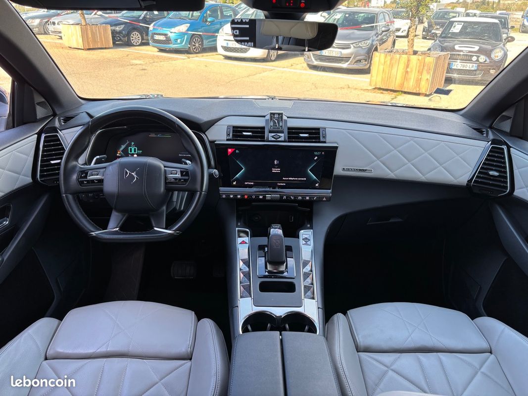 DS Ds7 CROSSBACK RIVOLI E-TENSE 300CH HYBRID RECHARGEABLE 4X4 (image 8)