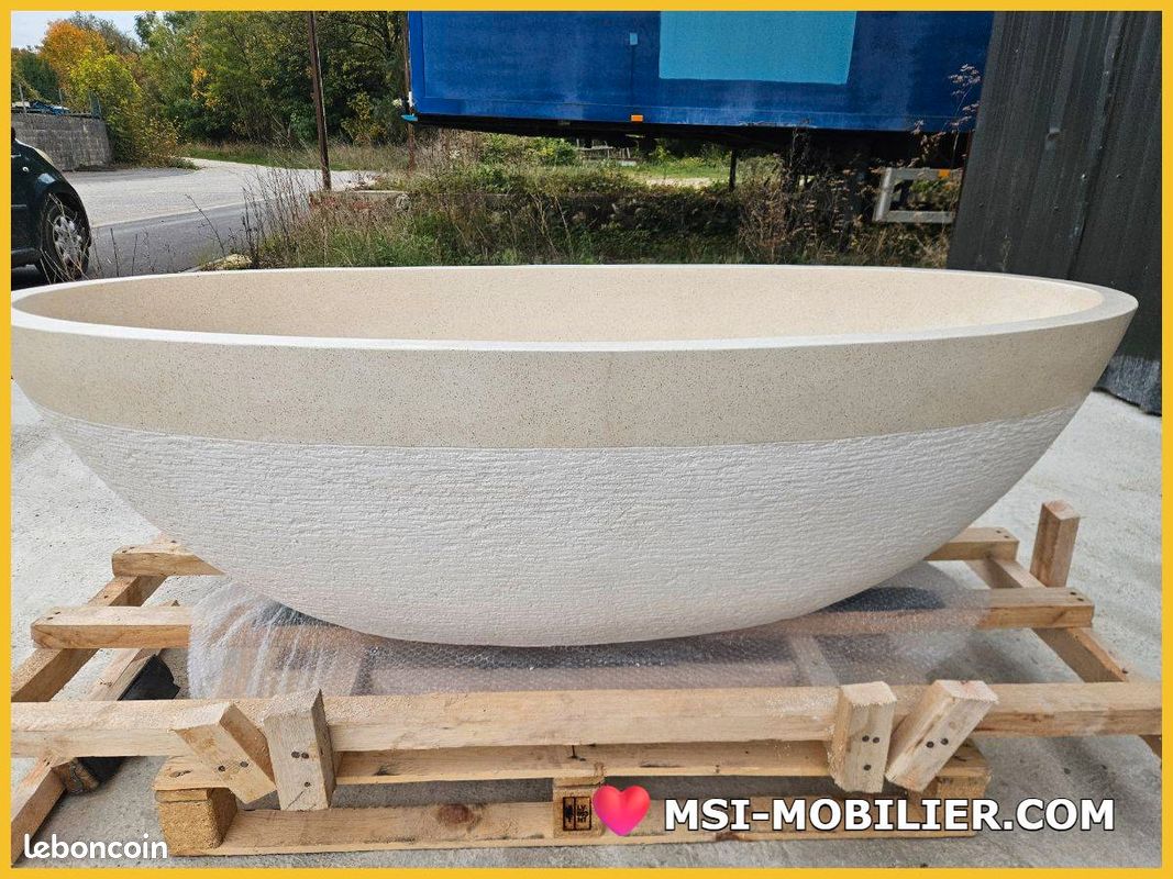 ❤️ Baignoire en pierre design martelé, parfaite pour une salle de bain agréable au quotidien (image 2)