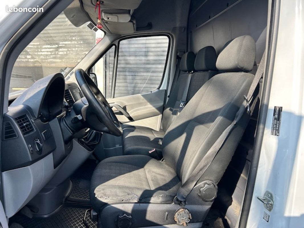 Mercedes sprinter fourgon gn 511 cdi 37 3.5t propulsion/gps/tva/credit (image 7)