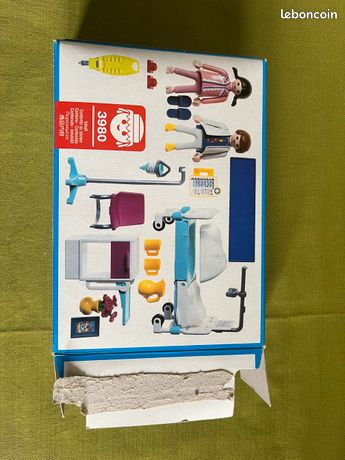 Médecin et enfant avec lit d'hôpital - Playmobil Rescuers & Hospital 4406